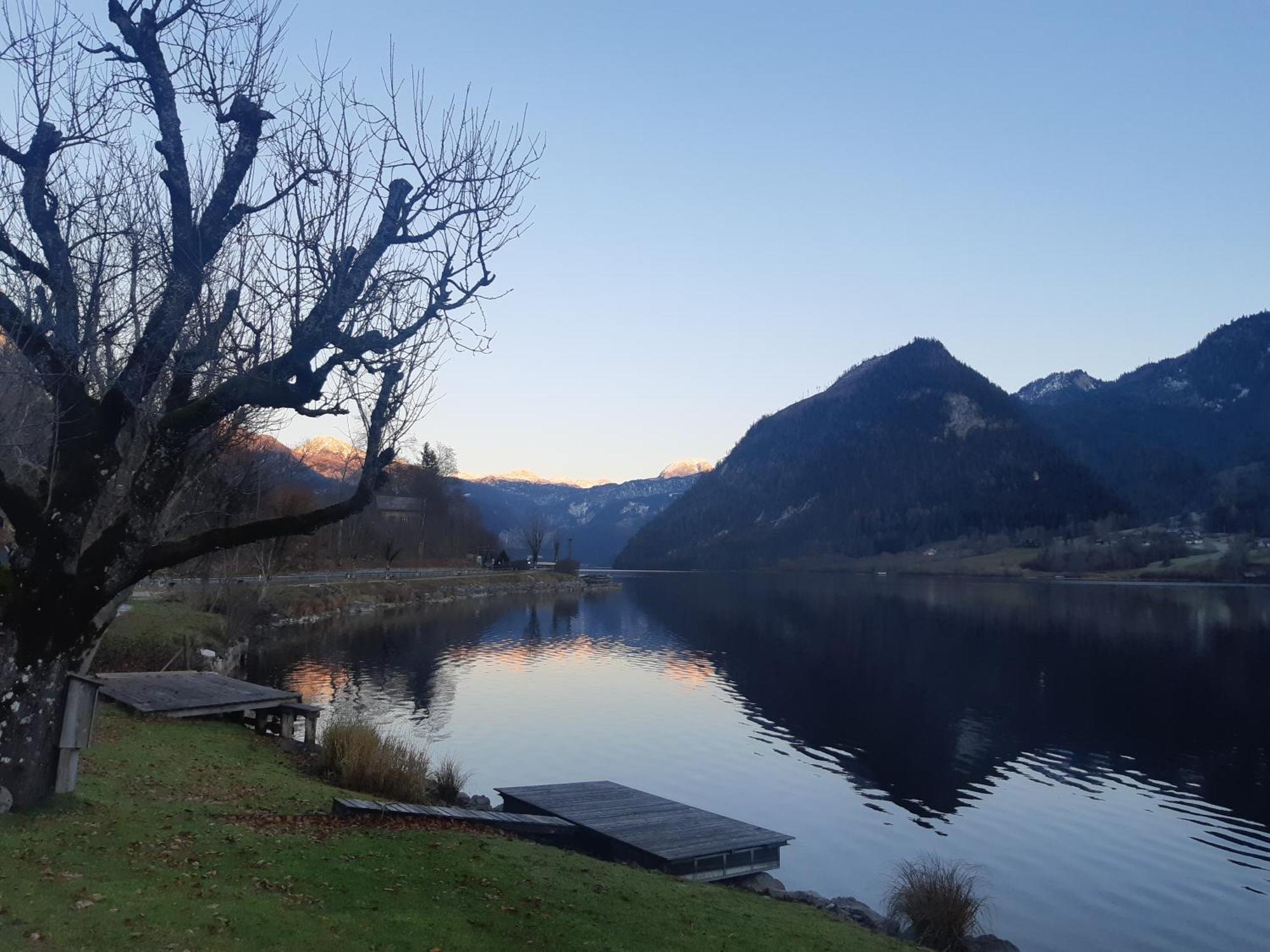 Appartements Direkt Am See グルントルゼー エクステリア 写真